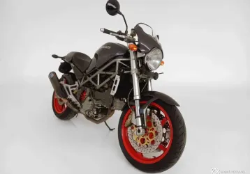 DUCATI MONSTER