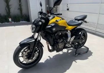 YAMAHA MT-07