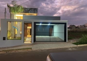 Casas com piscina à venda no Bandeirantes em Londrina