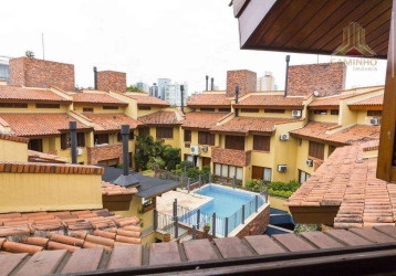 Casas com 4 ou mais quartos à venda na Rua Tomaz Gonzaga, Porto Alegre -  QuintoAndar