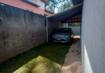 Casas com quintal à venda em Pousada Del Rey, Igarapé, MG - ZAP Imóveis