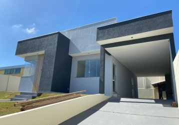 Casas com piscina à venda em Pousada Del Rey, Igarapé, MG - ZAP