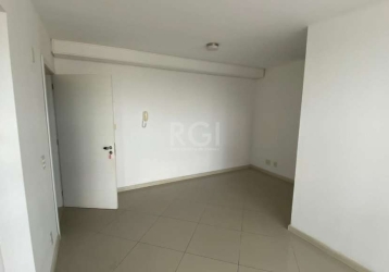 Apartamento de frente para Sogipa 3 dormitórios, 1 suítes, 2