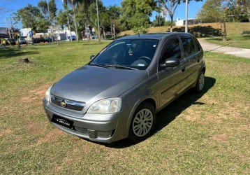 comprar Chevrolet Corsa Hatch em Jacareí - SP