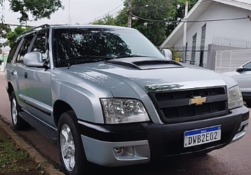 Chevrolet Blazer 2.4 4x2 em Curitiba