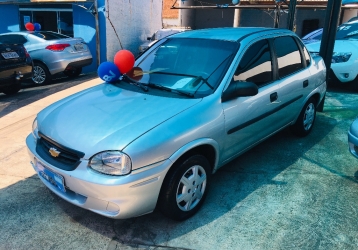 Comprar Hatch Chevrolet Corsa Hatch 1.4 4P Maxx Flex Prata 2010 em Jaú-SP