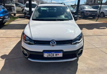 Comprar Picape Volkswagen Saveiro 1.6 G7 Cabine Dupla Cross Flex Variadas  2023 em Bauru-SP