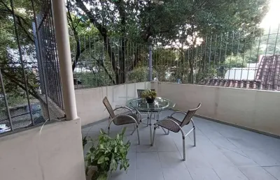 Maravilhosa casa a venda em jucutuquara, casa contendo 6 dormitórios sendo uma suíte e um closet, c