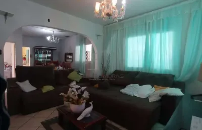 Excelente casa duplex, com 740m², localizada no centro de vitória