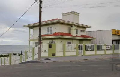 Casa com 5 quartos à venda no itacolomi, balneário piçarras , 300 m2 por r$ 4.800.000