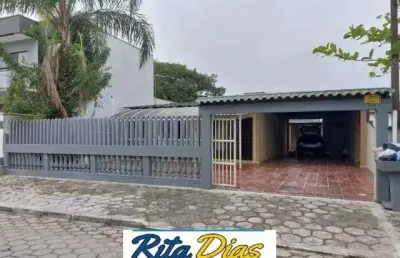 Casa alvenaria em praia de leste, pontal do paraná/pr