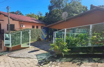 Casa com 3 quartos à venda na rua dos coqueiros verdes, 513, cachoeira do bom jesus, florianópolis, 315 m2 por r$ 820.000