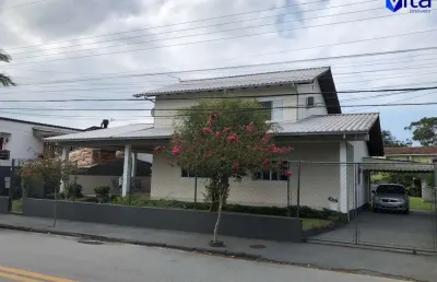 Casa com 3 quartos à venda na rua alcides bonatelli, 190, ponta das canas, florianópolis por r$ 1.690.000