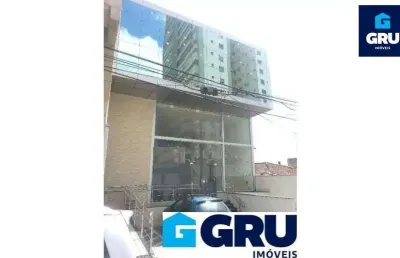Predio comercial com 12 vagas e 6 banheiros mesanino e wc. trifasico.