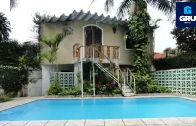 Casa com 6 quartos à venda na Vila Rosália, Guarulhos 