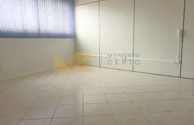 Ponto comercial para alugar na rua marechal deodoro, 830, vila nova, blumenau, 70 m2 por r$ 2.500