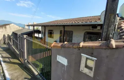 Casa com 3 quartos à venda na rua marcelino cardoso, 261, água verde, blumenau, 172 m2 por r$ 650.000