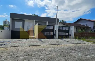 Casa com 3 quartos à venda na rua arthur schreiber, 152, velha, blumenau, 263 m2 por r$ 1.050.000
