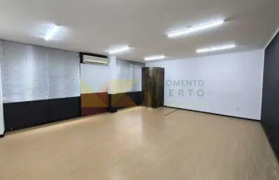 Ponto comercial para alugar na rua presidente getúlio vargas, 260, centro, blumenau, 52 m2 por r$ 1.400