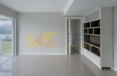 Apartamento com 2 quartos à venda na ver. abílio otávio do canto, 725, ressacada, itajaí, 71 m2 por r$ 990.000