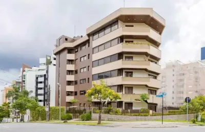 Excelente apartamento de 427m área útil. reformado.  alto padrão.