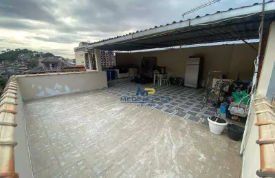 Sobrado com 2 dormitórios à venda por r$ 245.000,00 - paraíso - são gonçalo/rj