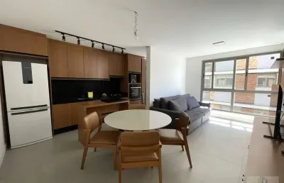 Apartamento com 2 quartos para alugar no Balneário, Florianópolis 