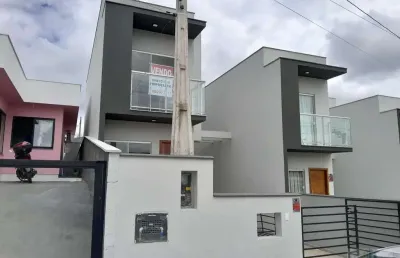 Casa com 2 quartos para alugar na Rua Acelino Pereira, Potecas, São José