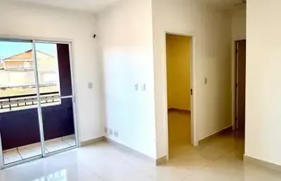 Apartamento face sombra no condominio parque das arvores