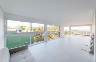 Apartamento com 3 quartos para alugar na dr. possidonio da cunha, 165, vila assunção, porto alegre por r$ 15.000