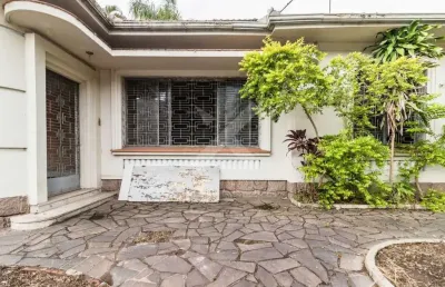 Casa comercial à venda na rua general couto de magalhães, 470, são joão, porto alegre por r$ 2.000.000