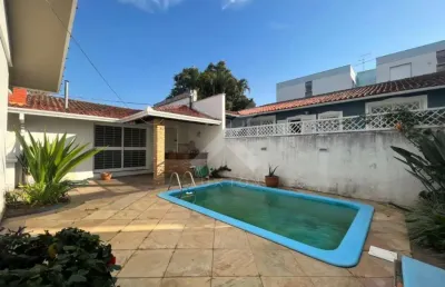 Casa comercial para alugar na avenida teixeira mendes, 1130, chácara das pedras, porto alegre por r$ 15.000