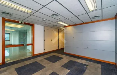 Sala comercial para alugar na avenida dolores alcaraz caldas, 90, praia de belas, porto alegre por r$ 45.960