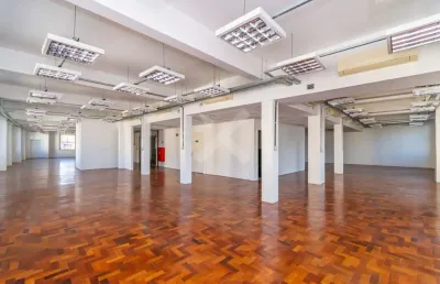 Sala comercial para alugar na avenida borges de medeiros, 261, centro histórico, porto alegre por r$ 24.500