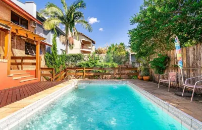 Casa com 4 quartos à venda na gen barreto viana, 1024, chácara das pedras, porto alegre por r$ 2.180.000