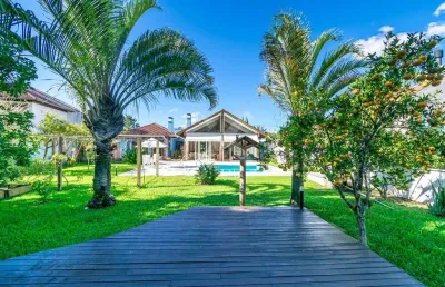Casa em condomínio fechado com 3 quartos à venda na avenida juca batista, 8000, chapéu do sol, porto alegre por r$ 1.880.000