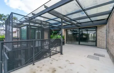 Ponto comercial para alugar na rua chavantes, 672, vila assunção, porto alegre por r$ 10.000