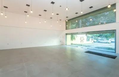 Ponto comercial para alugar na rua quintino bocaiúva, 51, floresta, porto alegre por r$ 13.000