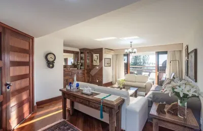 Apartamento com 3 quartos à venda na rua monroe, 179, santa tereza, porto alegre por r$ 1.550.000