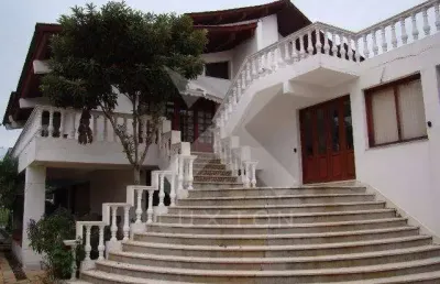 Casa com 4 quartos à venda na rua araruama, 588, chácara das pedras, porto alegre por r$ 4.000.000