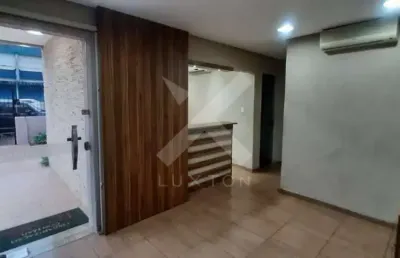 Casa comercial à venda na avenida rio são gonçalo, 149, passo da areia, porto alegre por r$ 590.000