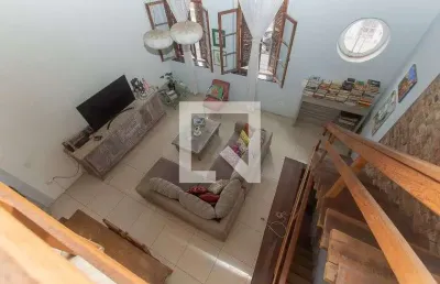 Casa para venda - floresta, 3 quartos,  490 m² - porto alegre