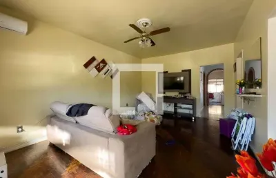 Casa para venda - camaquã, 2 quartos,  300 m² - porto alegre