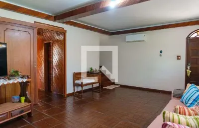 Casa para venda - itaipu, 3 quartos,  230 m² - niterói