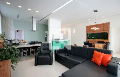 Casa para venda - santa lúcia, 2 quartos,  221 m² - belo horizonte