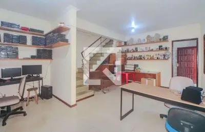 Casa para venda - floresta, 3 quartos,  250 m² - porto alegre
