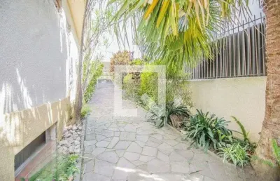 Casa para venda - vila ipiranga, 3 quartos,  209 m² - porto alegre