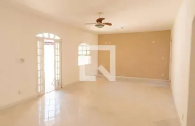 Casa para venda - piratininga, 3 quartos,  241 m² - niterói