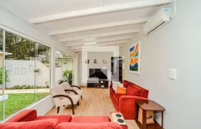 Casa para venda - vila ipiranga, 2 quartos,  280 m² - porto alegre