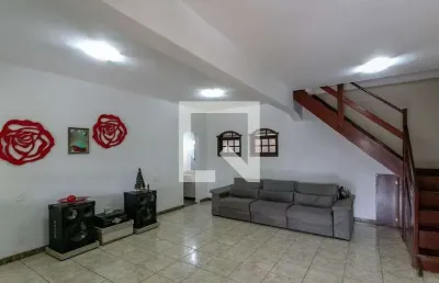 Casa para venda - copacabana, 4 quartos,  463 m² - belo horizonte